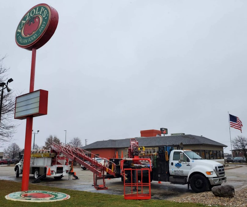 Texas Based Chicken Chain to Setup Shop in Old Fazoli’s Building in Janesville